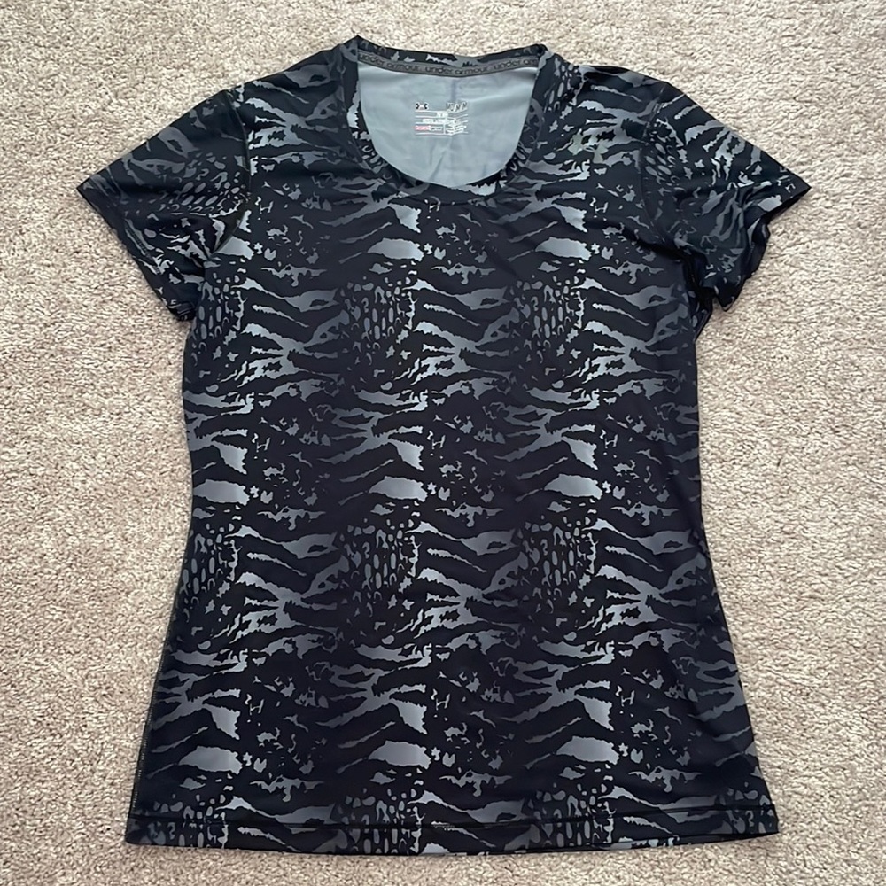 Under Armour athletic t shirt